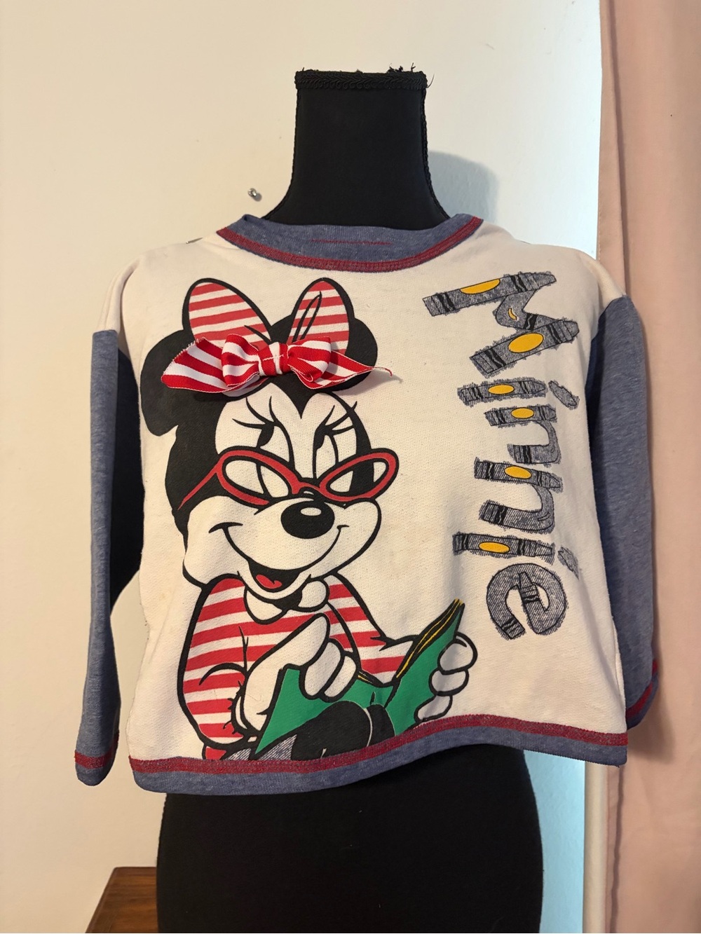 Disney Girls Minnie Graphic Sweatshirt in White, Blue, Red and Green